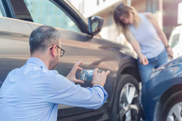 Professional Non Owner Car Insurance technician working in Edwardsville, KS